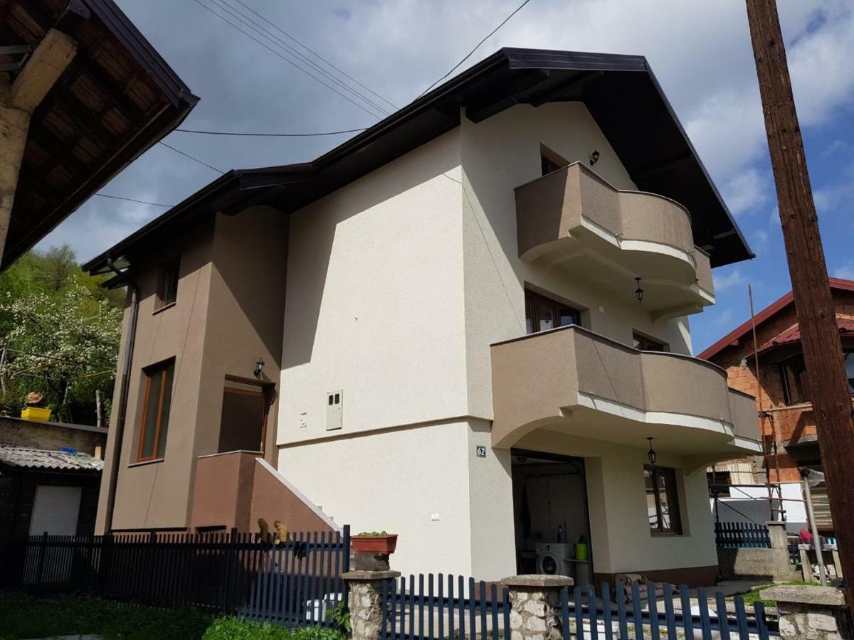 Visoko Homestay Exterior foto